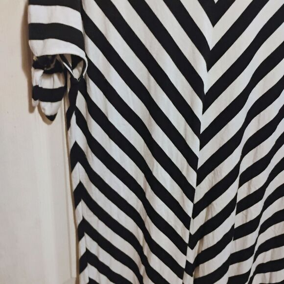 Belldini Black and White Oversized Sailor Collar Blouse - Picture 5 of 11